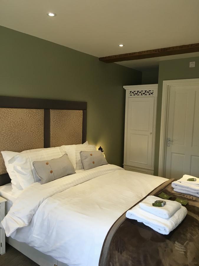 Greyhound Inn Wilton Wilton  Eksteriør billede