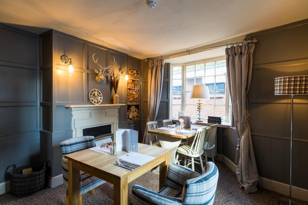 Greyhound Inn Wilton Wilton  Eksteriør billede